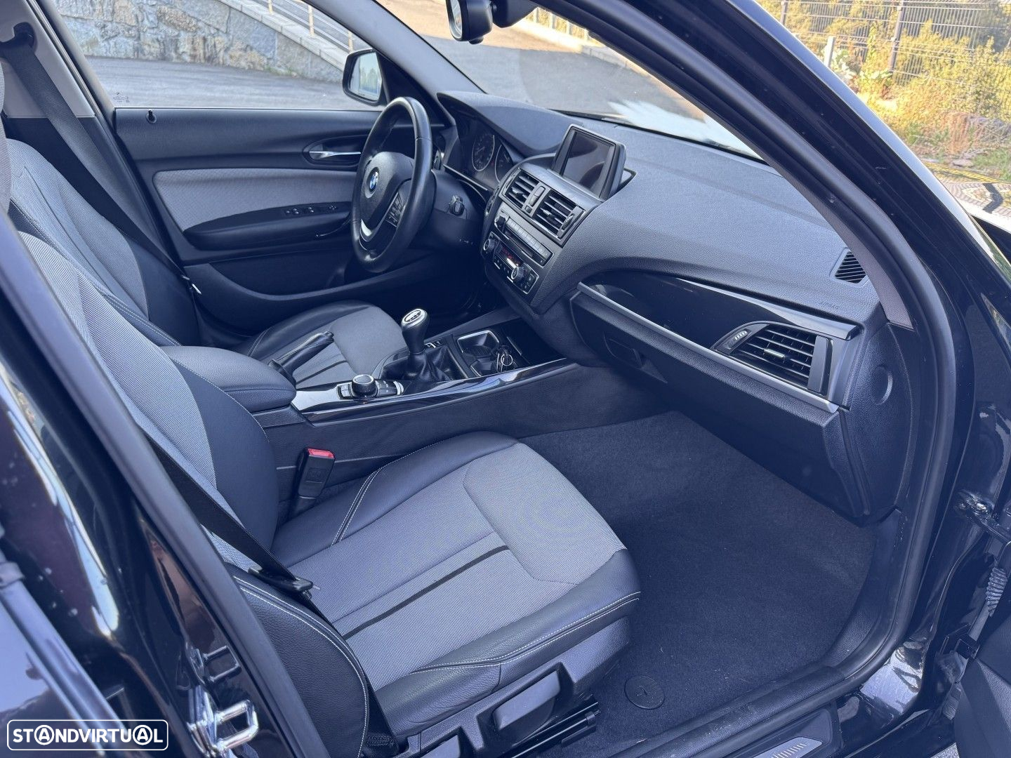 BMW 116 d Line Urban - 13