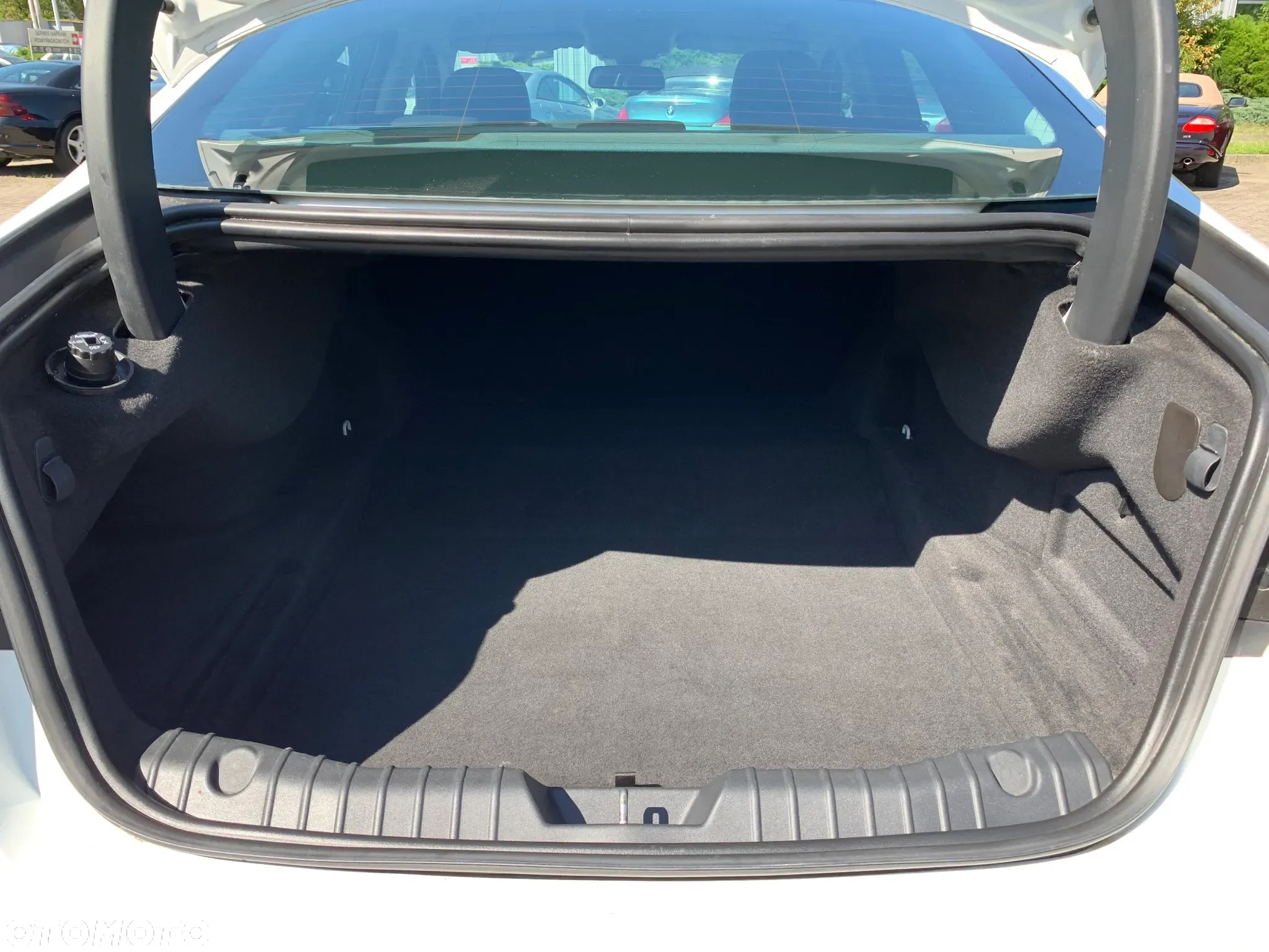 Jaguar XF 2.0 i4D Prestige - 18