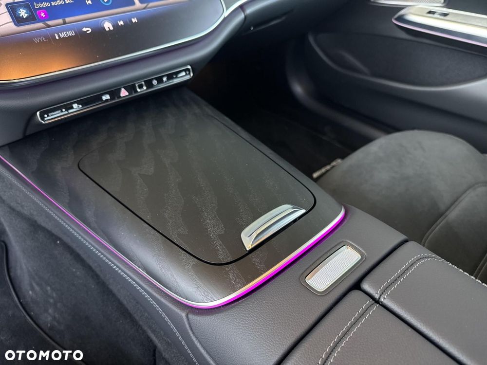 Mercedes-Benz Klasa E 220 d mHEV 4-Matic AMG 9G-Tronic - 16