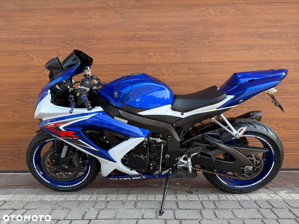 Suzuki GSX-R - 11