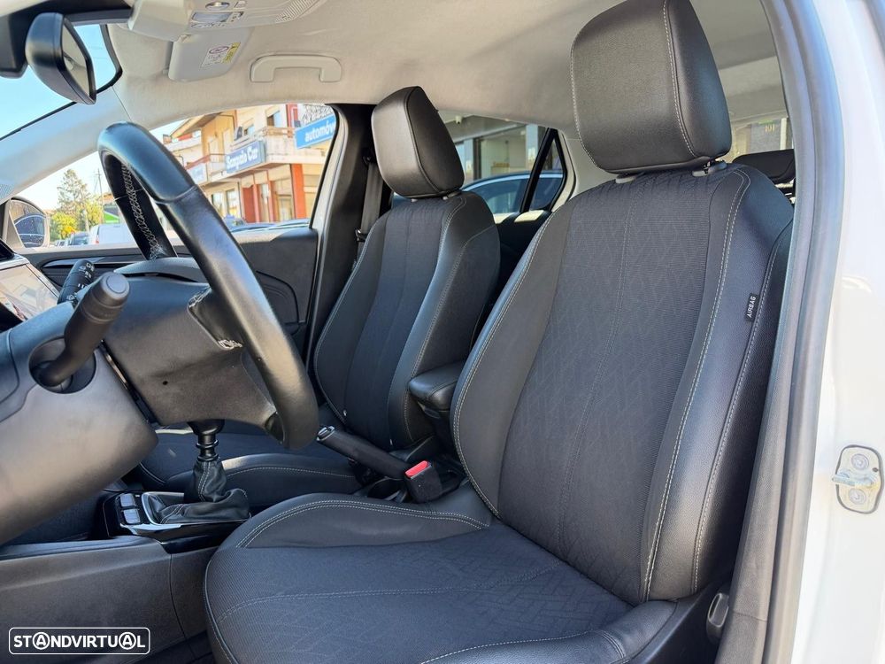 Opel Corsa 1.5 D Elegance - 10