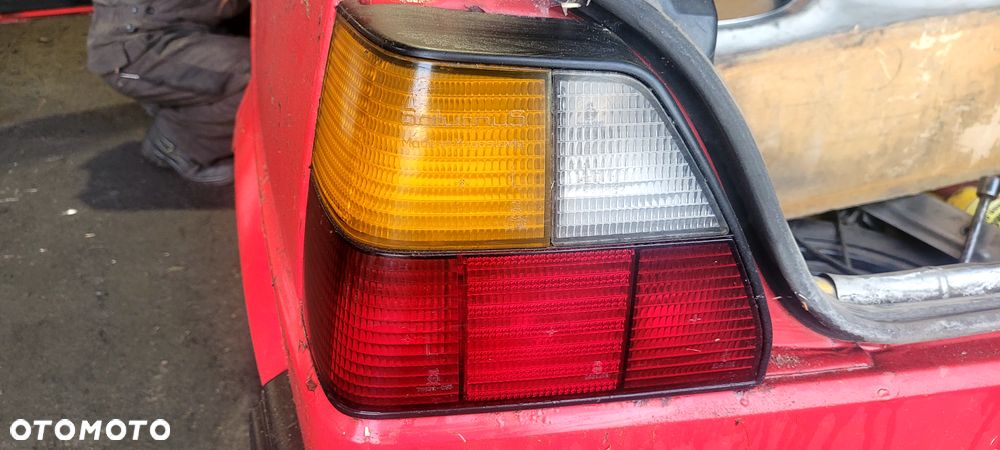 Tylna lewa lampa Volkswagen Golf II - 1