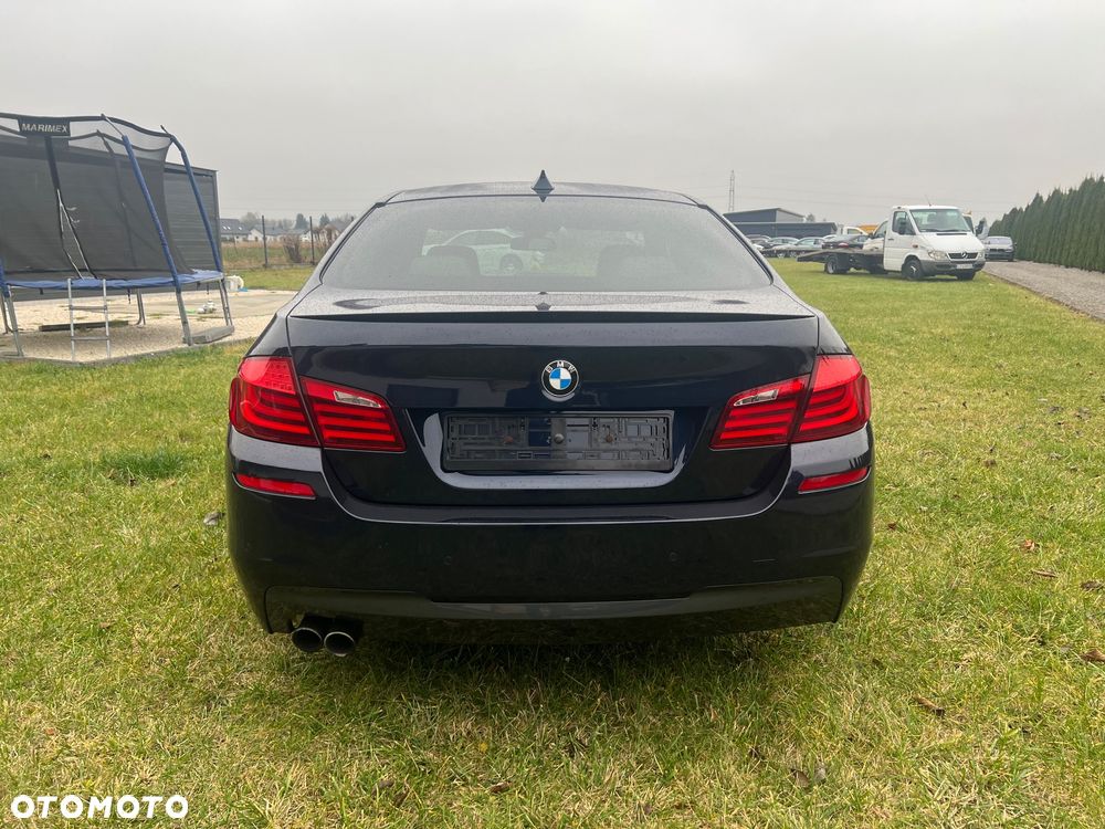 BMW Seria 5 528i xDrive Sport-Aut - 6