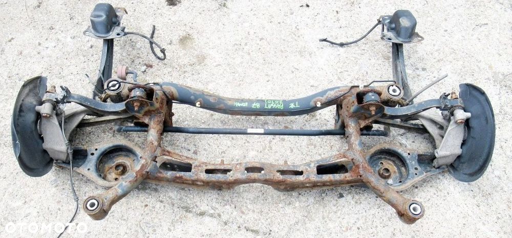 VW PASSAT B7 2.0 TDI KOMBI ZAWIESZENIE BELKA TYŁ TYLNA - 1