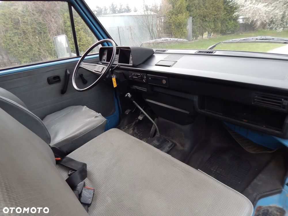 Volkswagen Transporter - 13