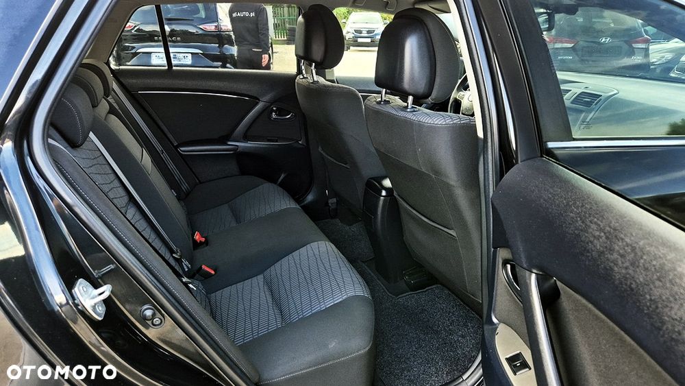 Toyota Avensis Touring Sports 1.8 Executive - 34