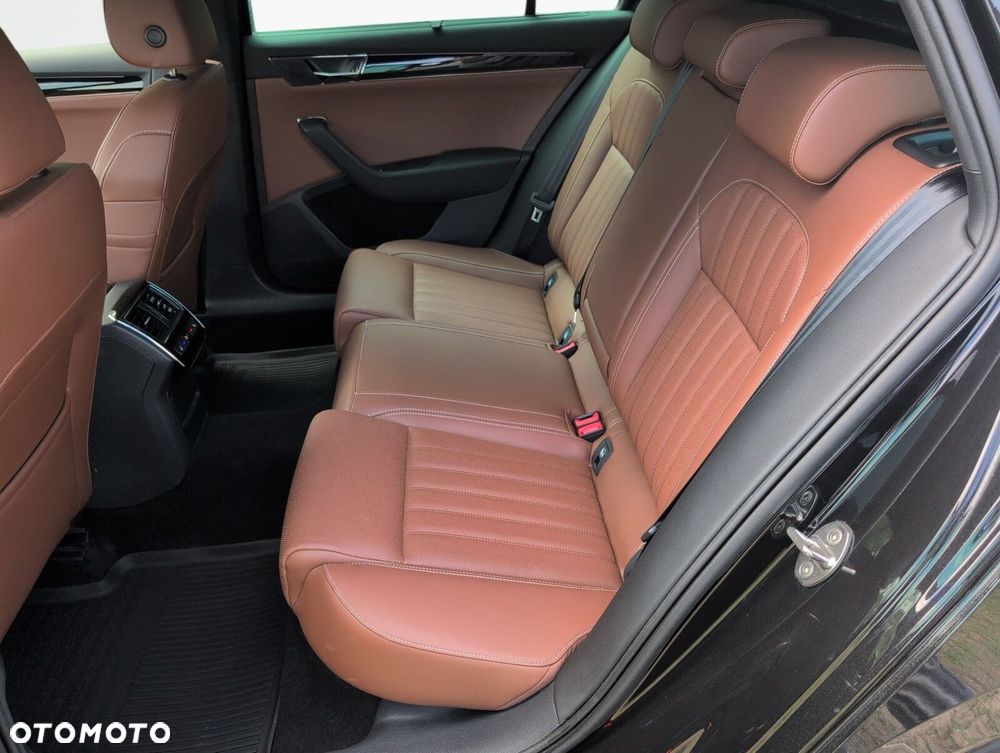 Skoda Superb 2.0 TDI SCR 4x4 L&K DSG - 14