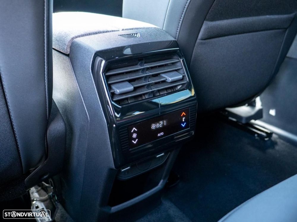 Peugeot E-5008 73 kWh Allure - 26
