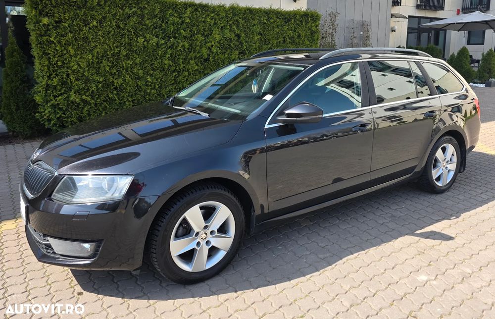 Skoda Octavia 2.0 TDI ELEGANCE DSG - 6
