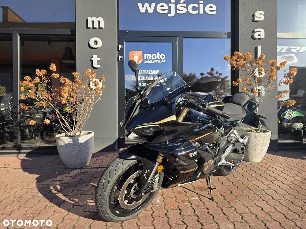 QJmotor SRK 800RR