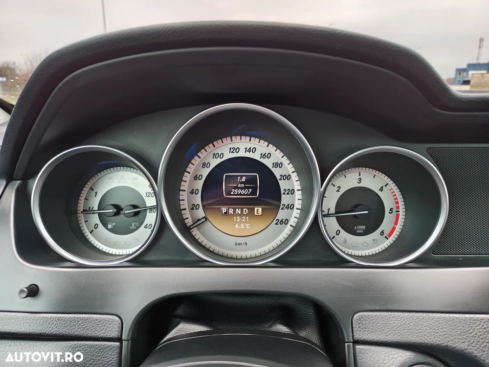 Mercedes-Benz C 220 CDI DPF (BlueEFFICIENCY) 7G-TRONIC - 6