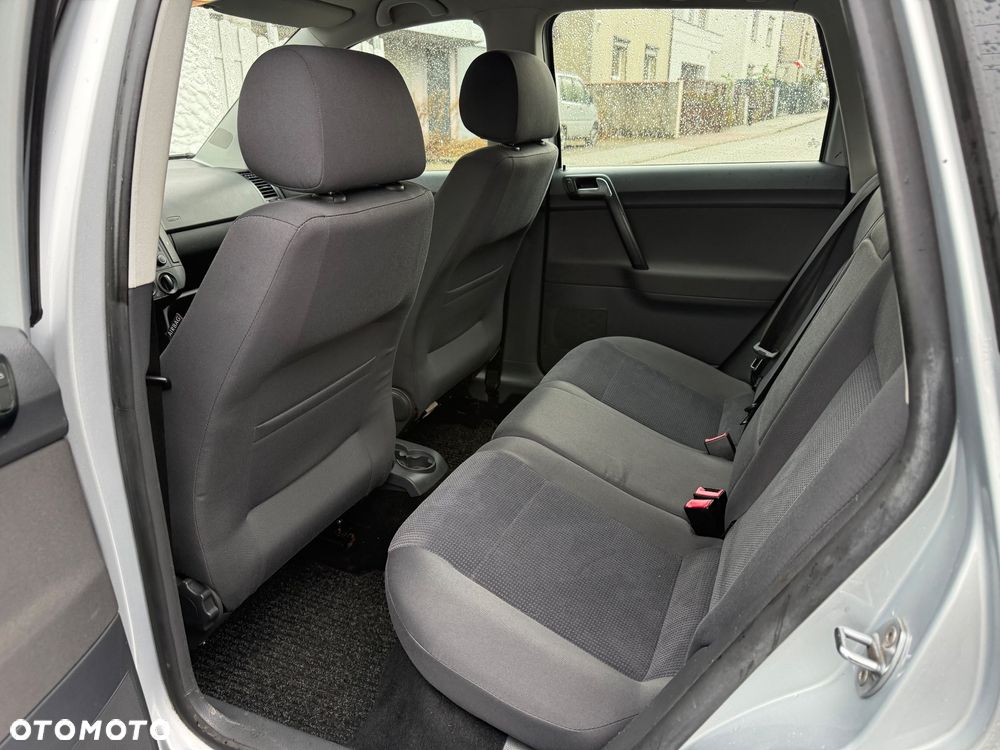 Volkswagen Polo 1.4 16V Trendline - 6