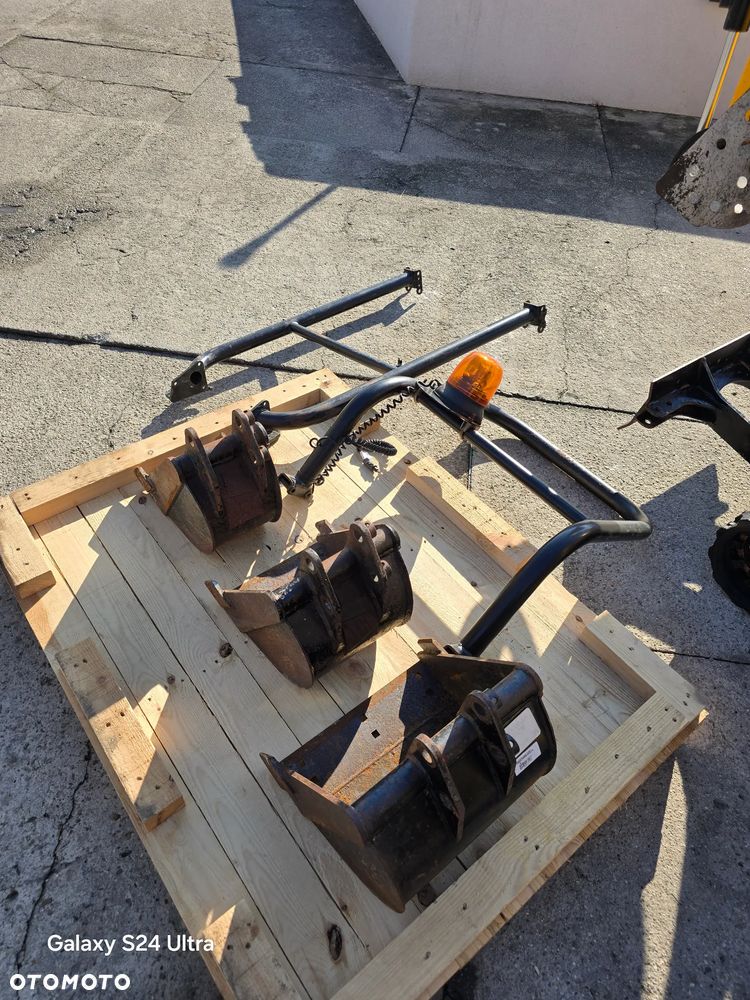 JCB Jcb 8008 cts 2018 rok tylko 207 moto godzin jak NOWA 4 Łyżki ideał dostawa - 3