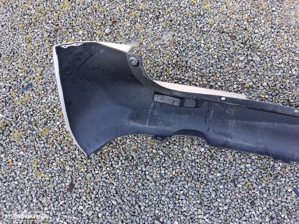 Para-choques  tras Hyundai H1 ano 1998 (ver descrição) - 6