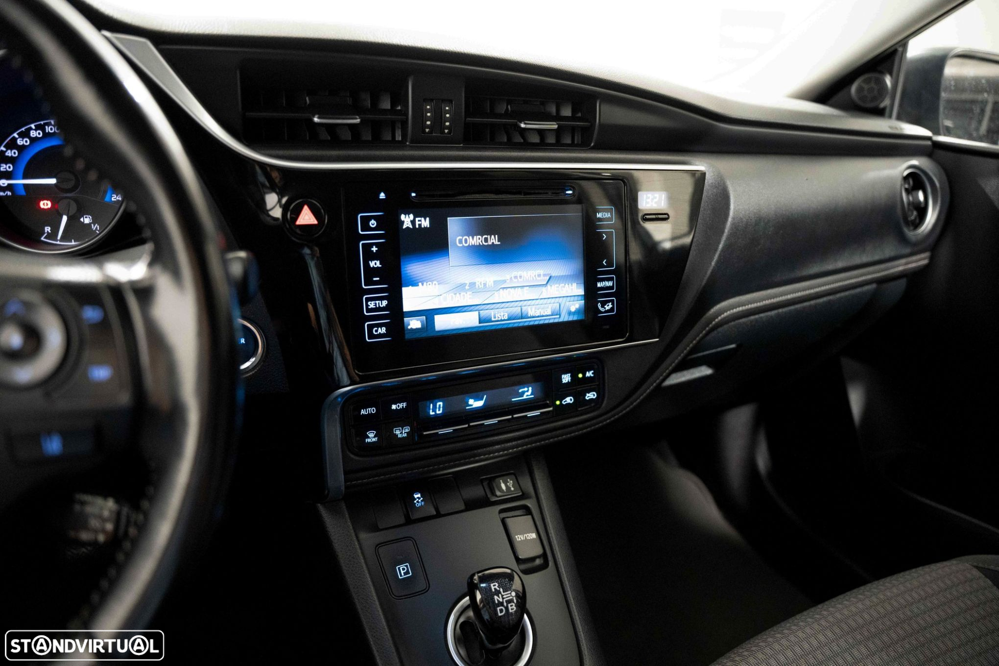 Toyota Auris Touring Sports 1.8 HSD Comfort +P.Techno+P.Sport - 5