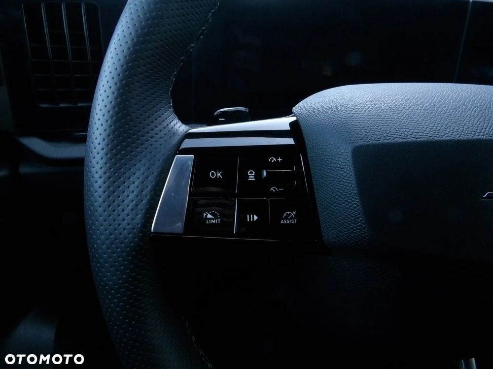 Opel Astra 1.2 T GS S&S - 27