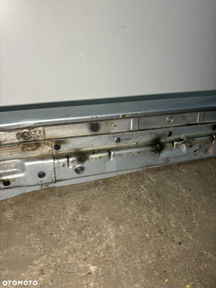 Próg prawy/lewy sedan/kombi 04-11 Audi A6 C6 - 5