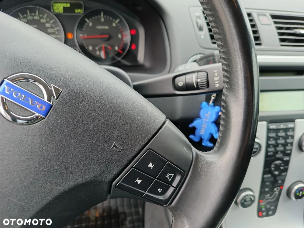 Volvo V50 D2 R-Design - 12