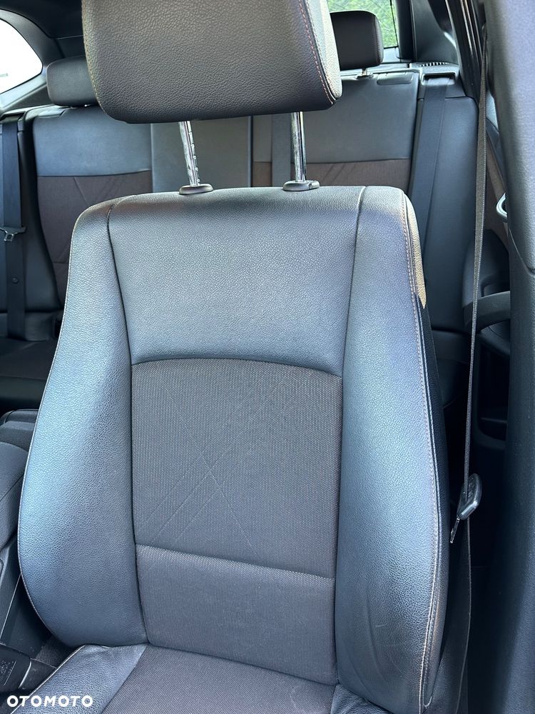 BMW X1 xDrive18d xLine - 29