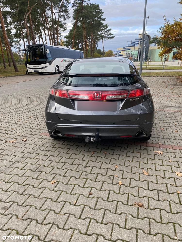 Honda Civic 1.8 Comfort - 3