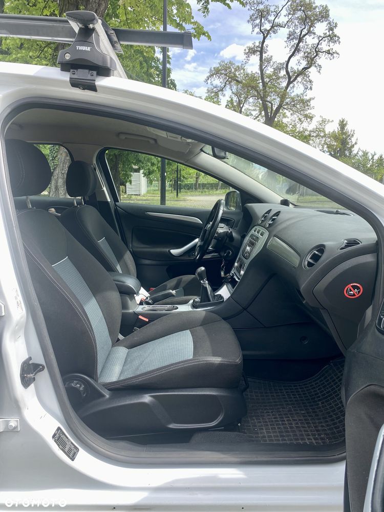 Ford Mondeo 1.6 Ambiente - 15