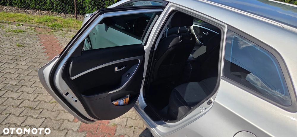 Hyundai i30 1.6 CRDi Comfort - 16