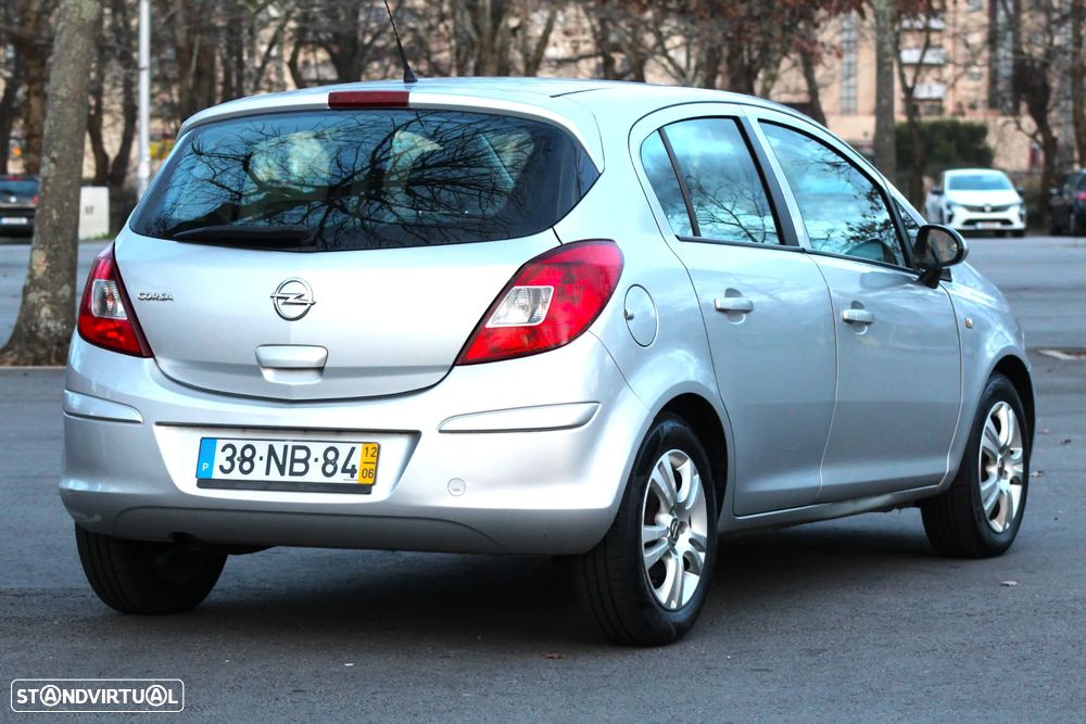 Opel Corsa 1.2 City S/S - 6