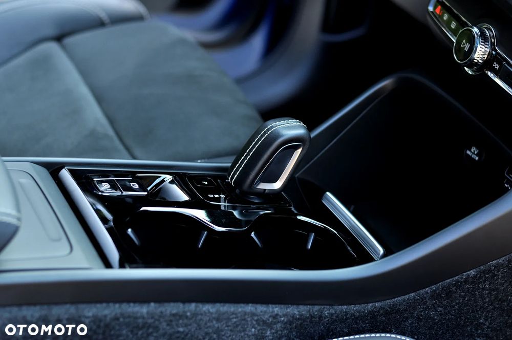 Volvo XC 40 T3 Geartronic RDesign - 22