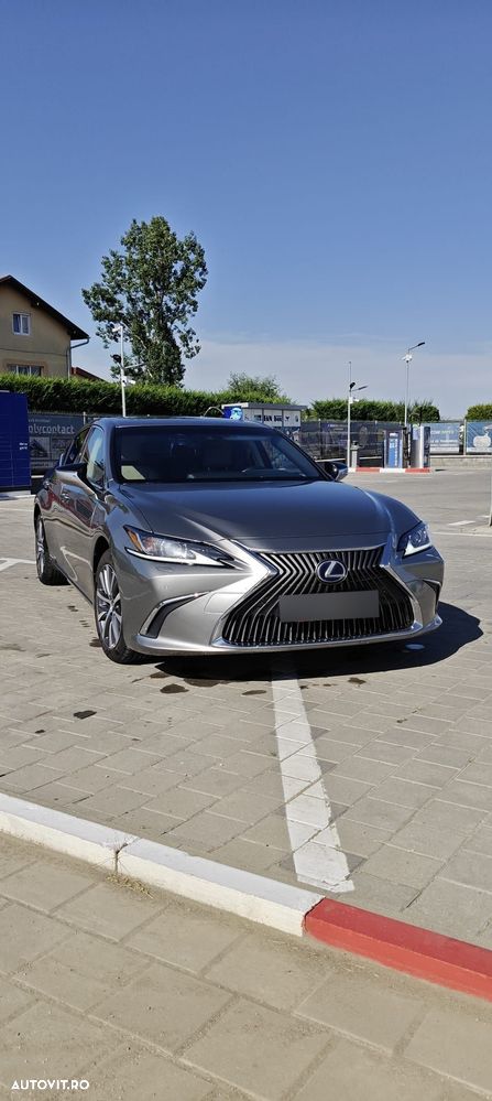 Lexus Seria ES 300h Executive - 1
