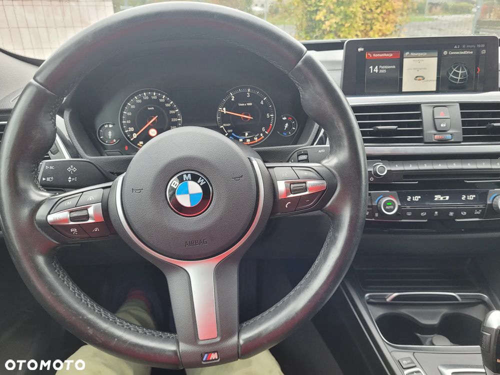 BMW Seria 3 320d M Sport - 5