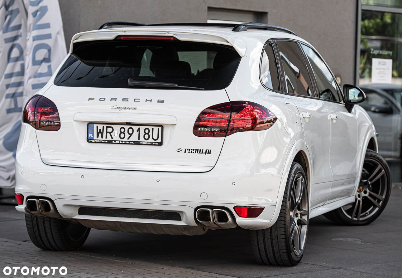 Porsche Cayenne Diesel Platinum Edition - 8
