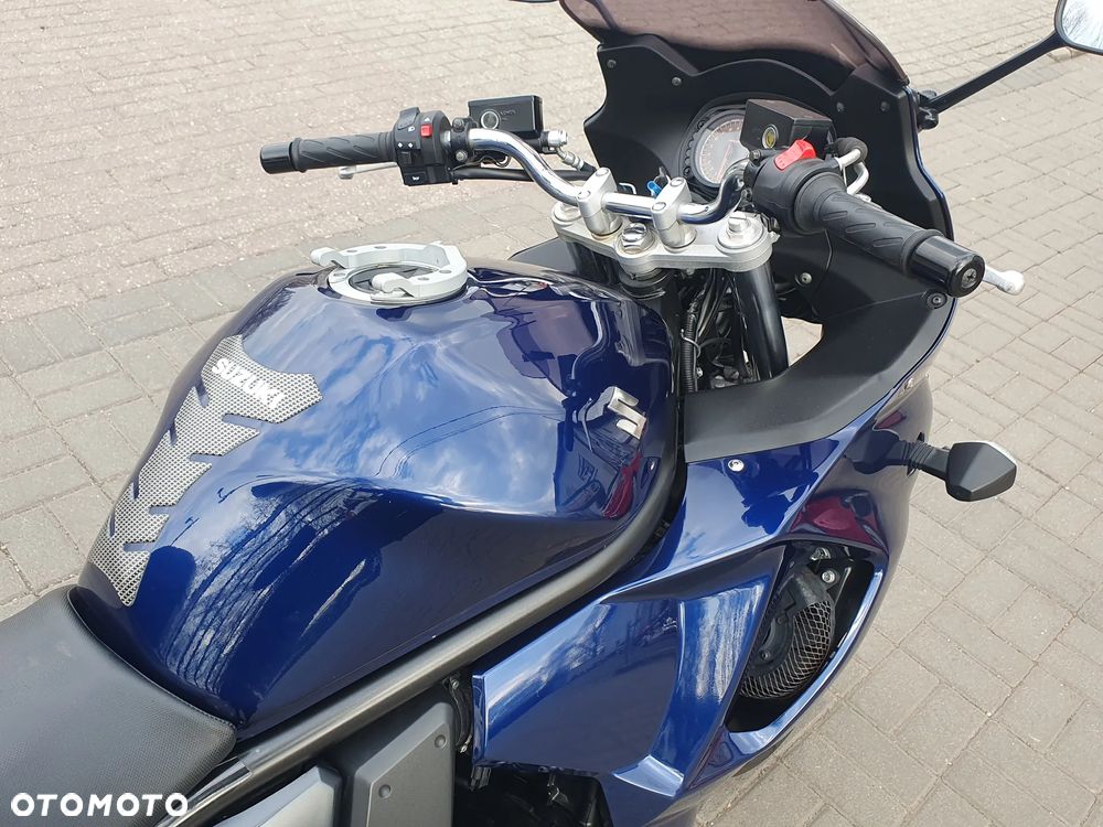 Suzuki GSX - 5
