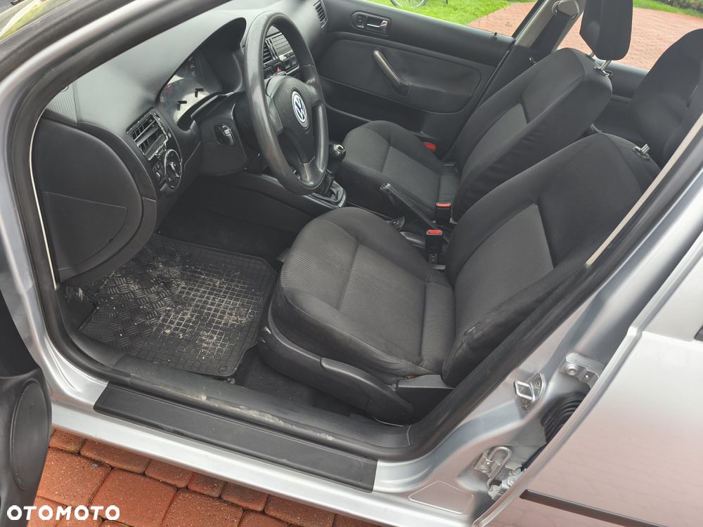 Volkswagen Bora 1.9 TDI - 13