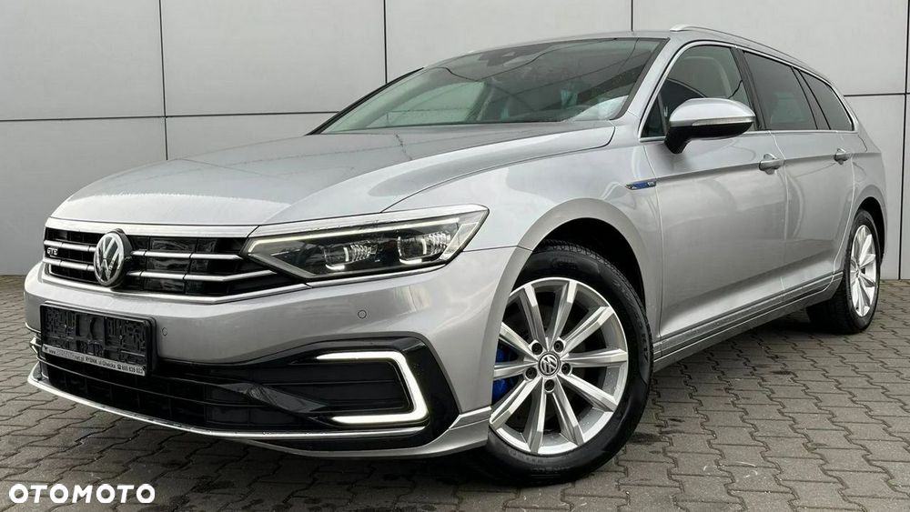 Volkswagen Passat - 2