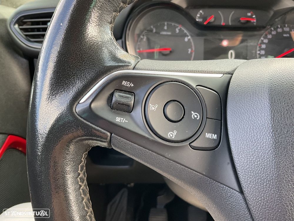 Opel Crossland 1.2 T GS Line - 35