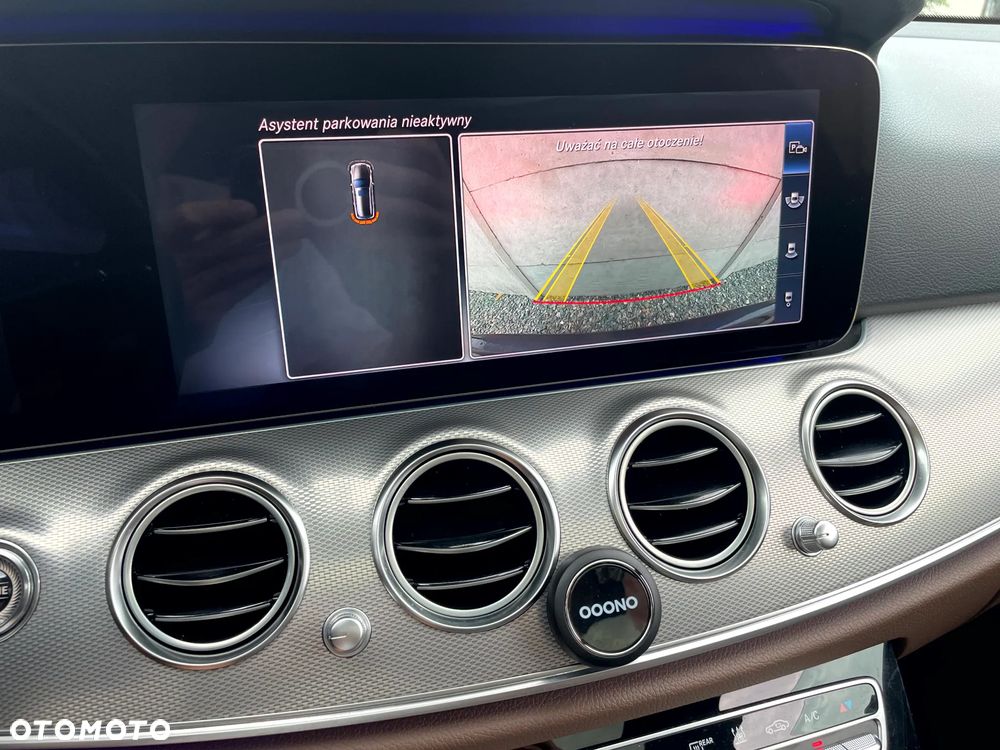 Mercedes-Benz Klasa E 220 d 4Matic 9G-TRONIC Avantgarde - 34