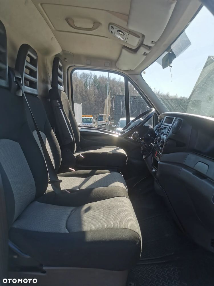 Iveco Daily 35C13 blaszak 130KM blizniak L3H3 długi wysoki Klima Bagażachowy Hak L2H3 - 11
