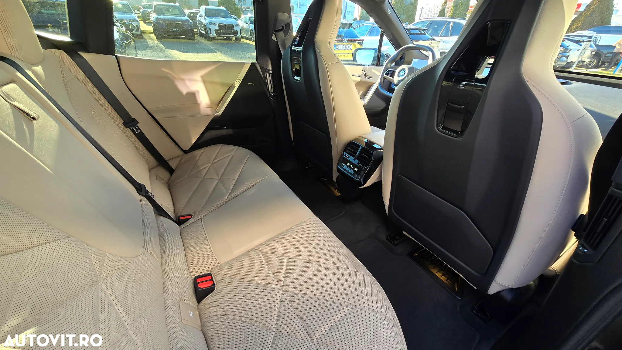 BMW iX xDrive40 - 12