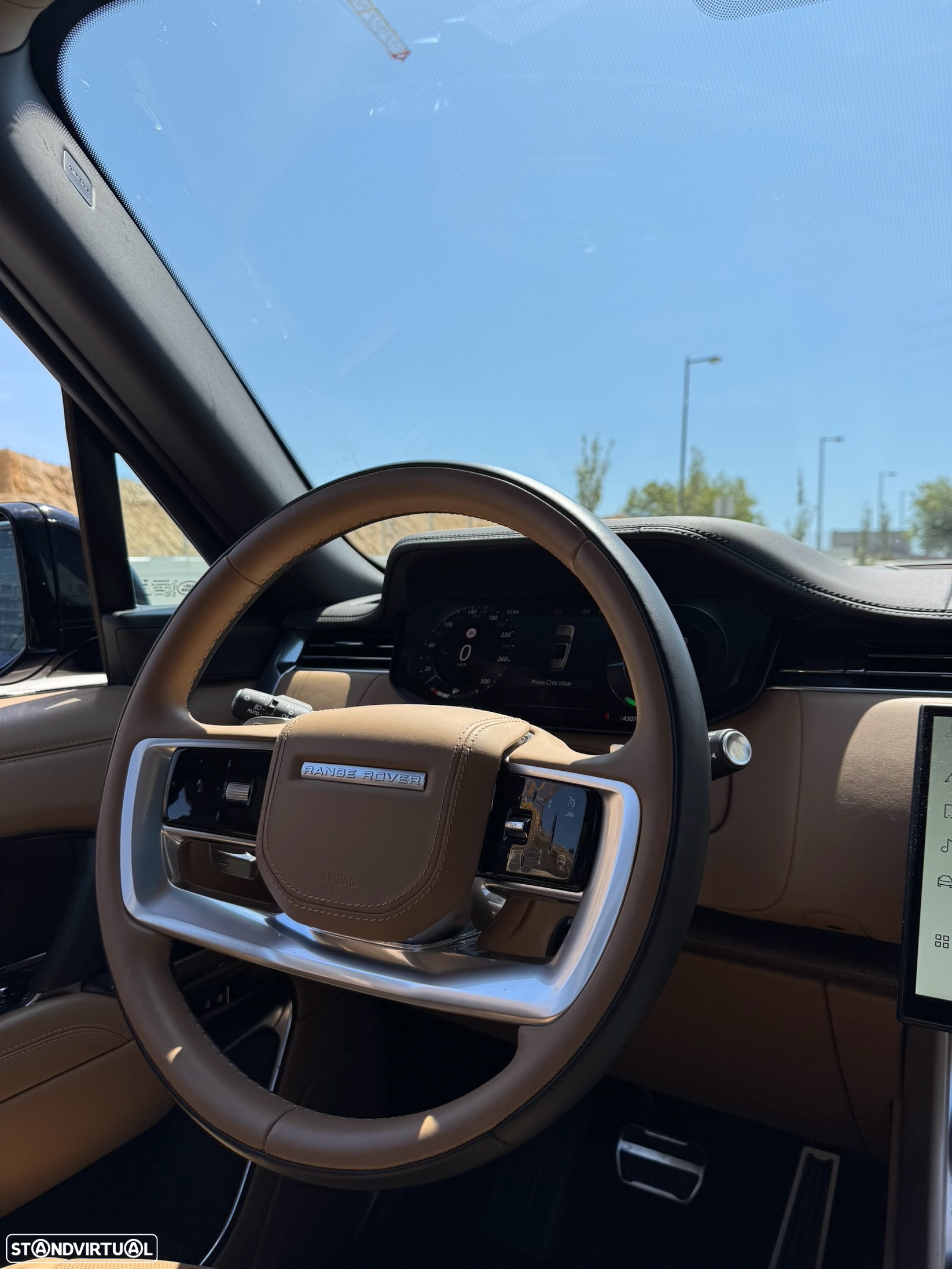 Land Rover Range Rover 3.0 P440e LWB Autobiography - 19