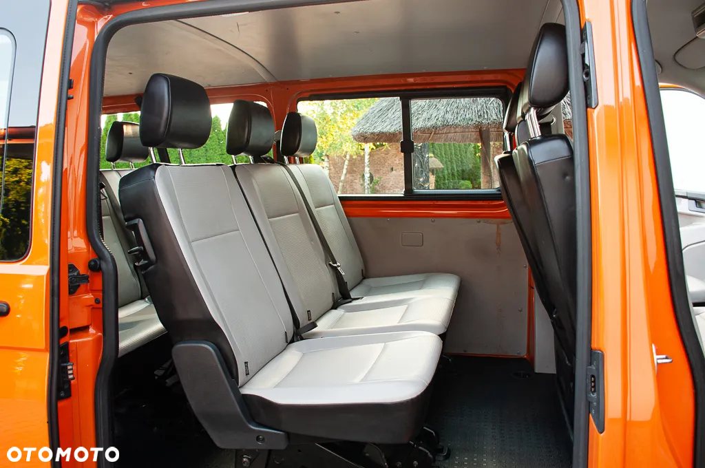 Volkswagen Transporter Caravelle Lang Highline - 26