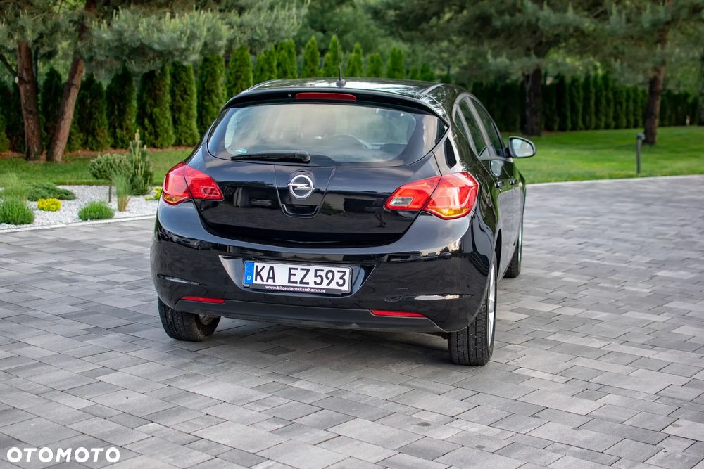 Opel Astra - 4
