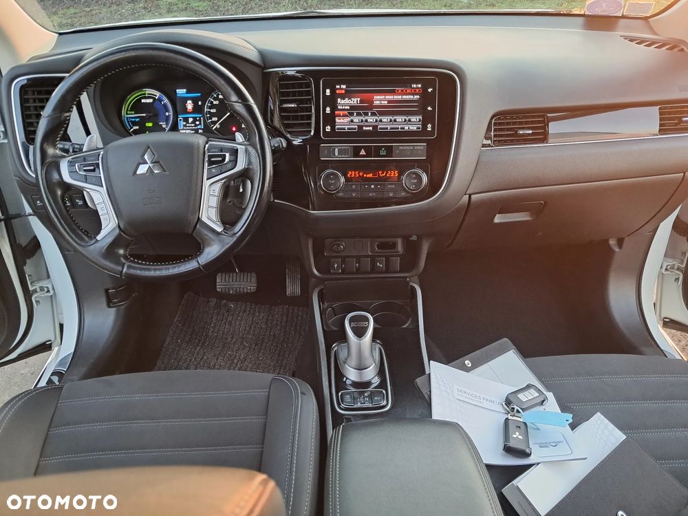 Mitsubishi Outlander 2.4 4WD Spirit - 6