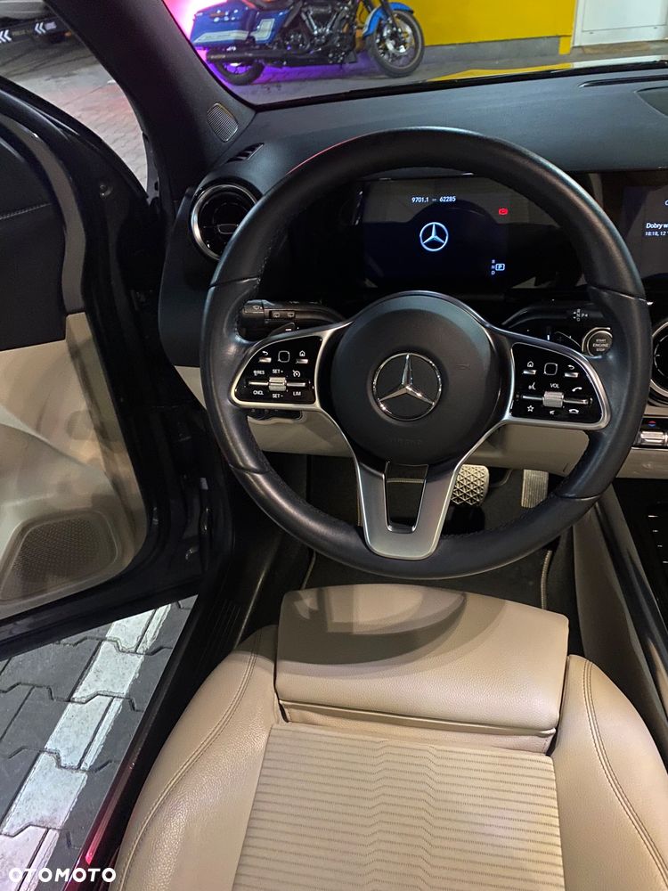 Mercedes-Benz GLA 200 - 14