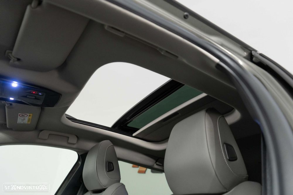 Citroën C5 X 1.6 Hybrid Shine Pack e-EAT8 - 24