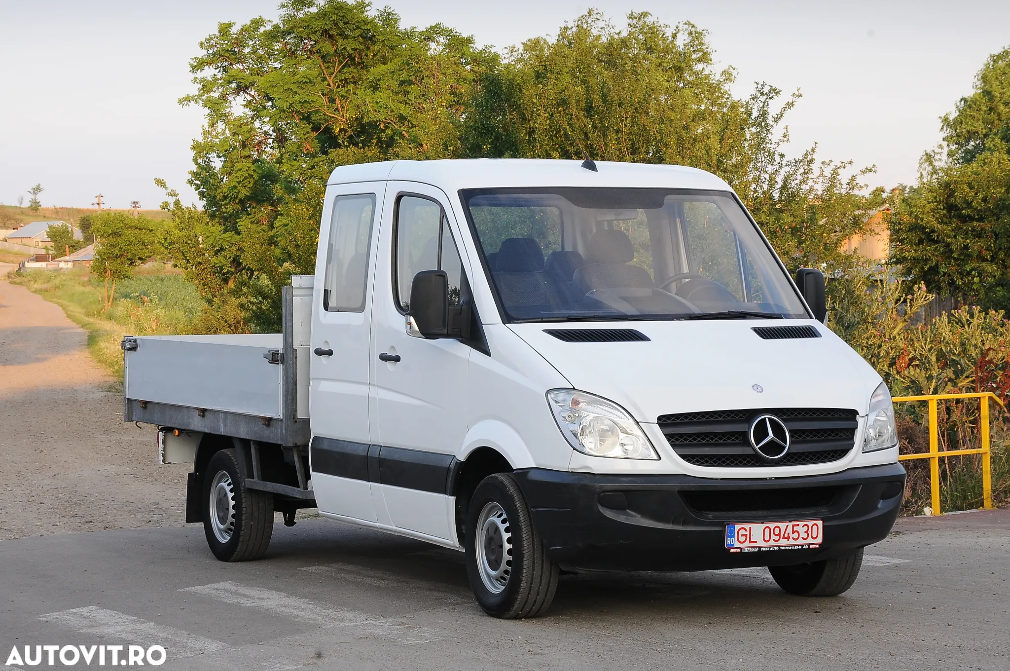 Mercedes-Benz Sprinter - 2