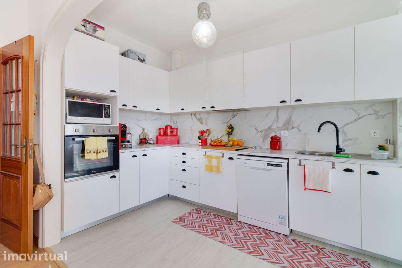 Apartamento T2 na Cova da Piedade com vista panorâmica de 180 graus - Grande imagem: 2/24