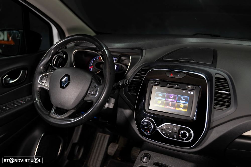 Renault Captur 0.9 TCE Exclusive XMOD - 19