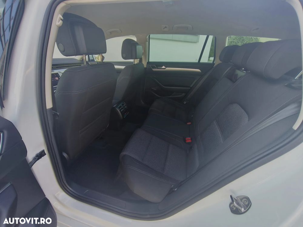 Volkswagen Passat 2.0 TDI SCR DSG Comfortline - 8