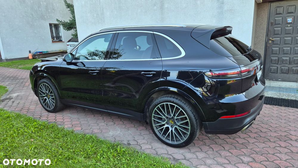 Porsche Cayenne Platinum Edition - 2