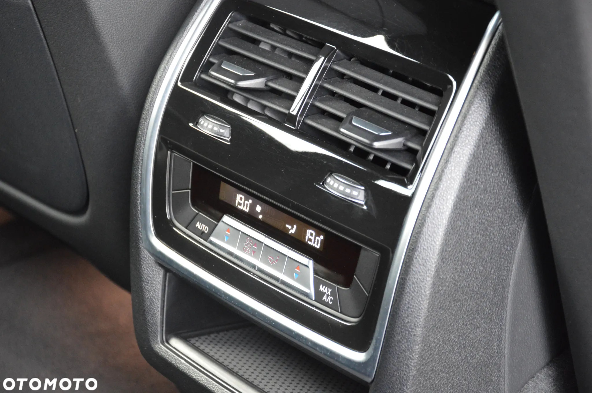 BMW X5 M M50i - 21